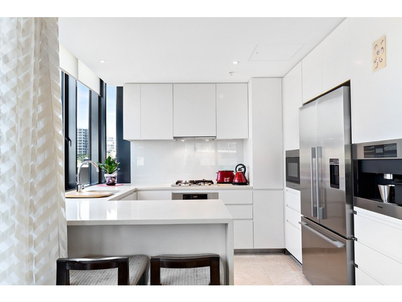 302/60 Marine Parade, Coolangatta QLD 4225