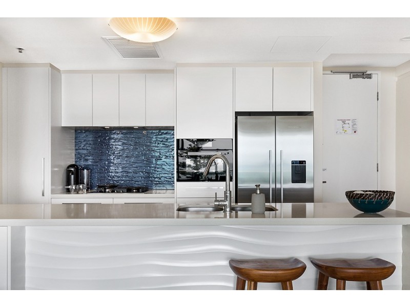 303/120 Marine Parade, Coolangatta QLD 4225