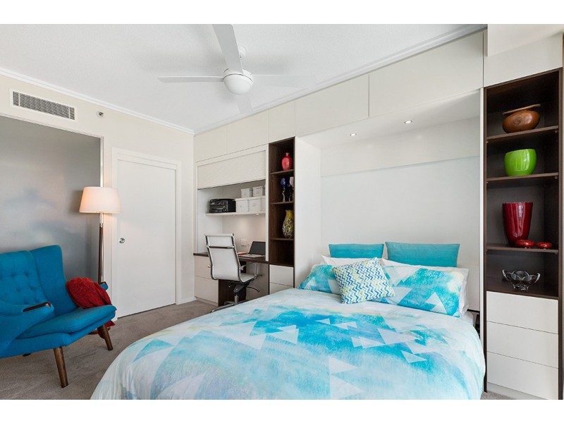 303/120 Marine Parade, Coolangatta QLD 4225