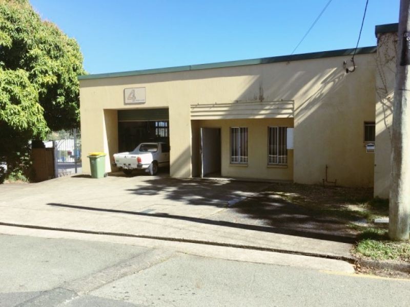 4-6 Oban Lane, Southport QLD 4215