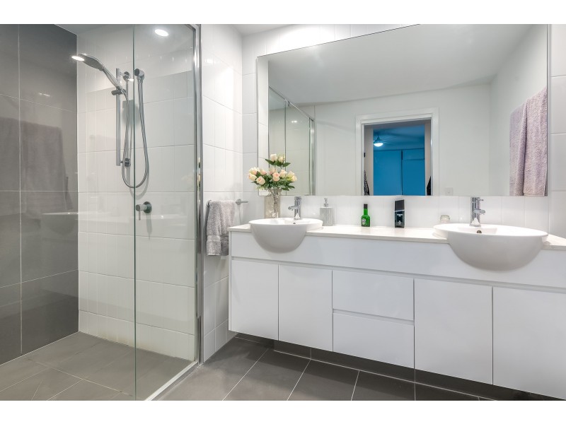 304/9-15 Markeri Street, Mermaid Beach QLD 4218