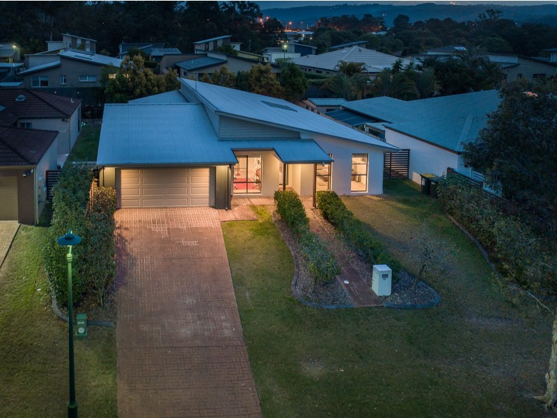 41 Cobb and Co Drive, Oxenford QLD 4210