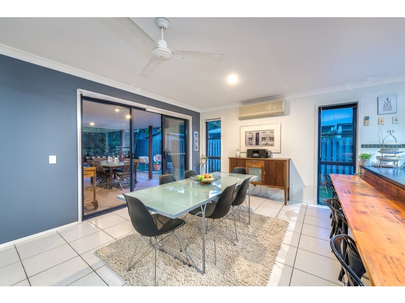 41 Cobb and Co Drive, Oxenford QLD 4210