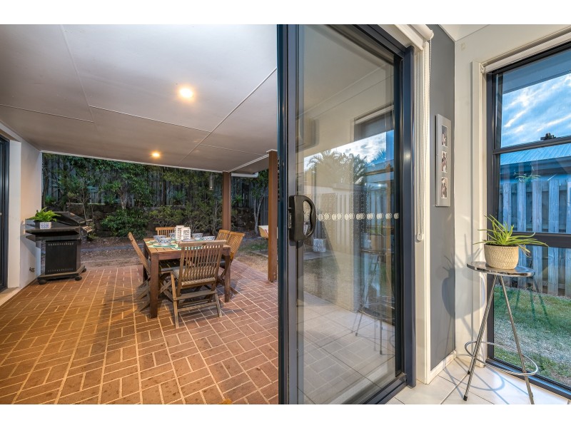 41 Cobb and Co Drive, Oxenford QLD 4210