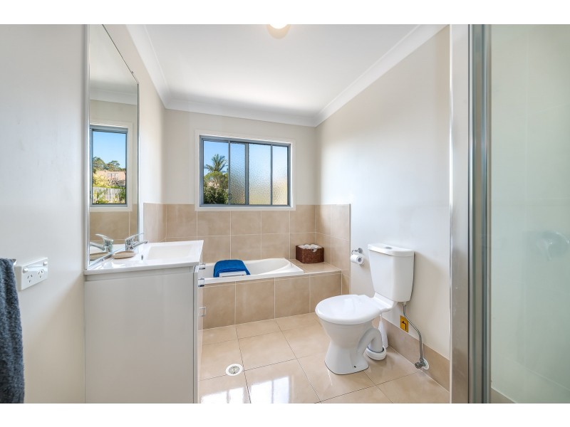 Pacific Pines QLD 4211