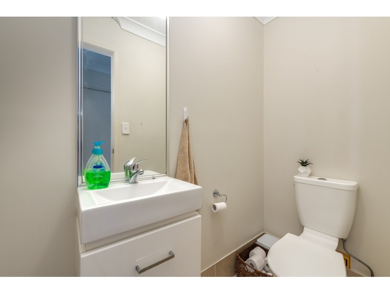 Pacific Pines QLD 4211