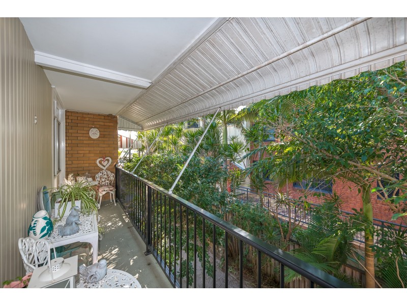 3/107A Frank Street, Labrador QLD 4215