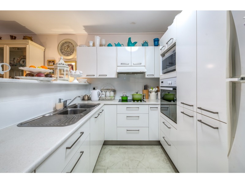 3/107A Frank Street, Labrador QLD 4215