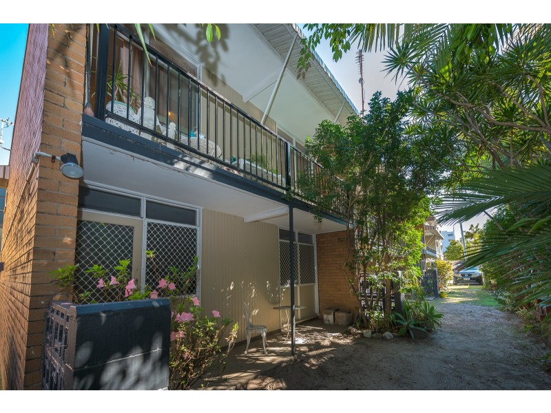 3/107A Frank Street, Labrador QLD 4215