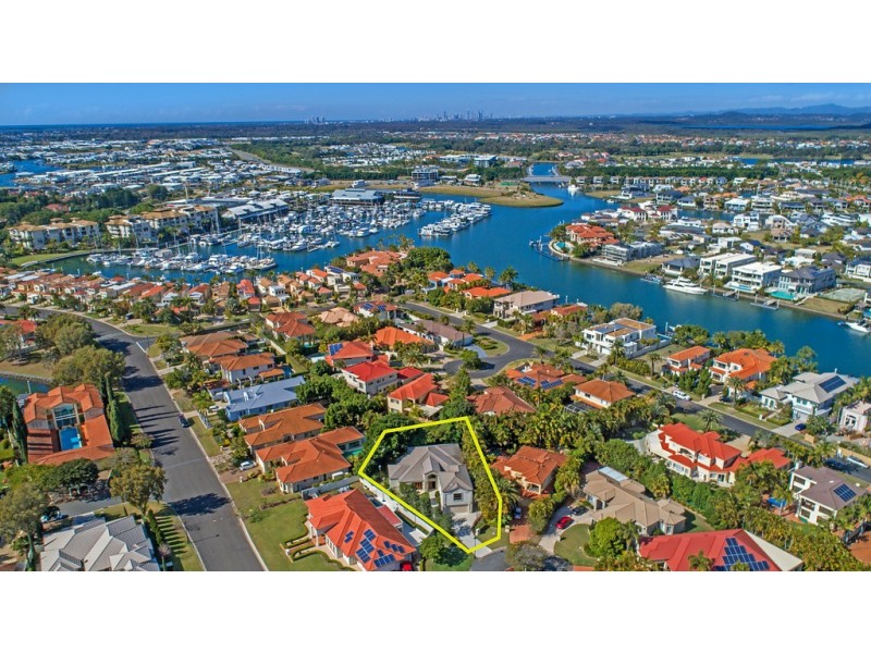 1608 Richmond Court, Hope Island QLD 4212