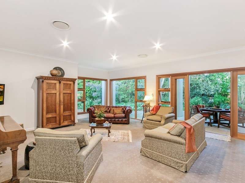 1608 Richmond Court, Hope Island QLD 4212