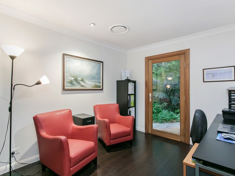 1608 Richmond Court, Hope Island QLD 4212