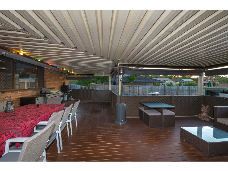 23 Kincaid Drive, Highland Park QLD 4211
