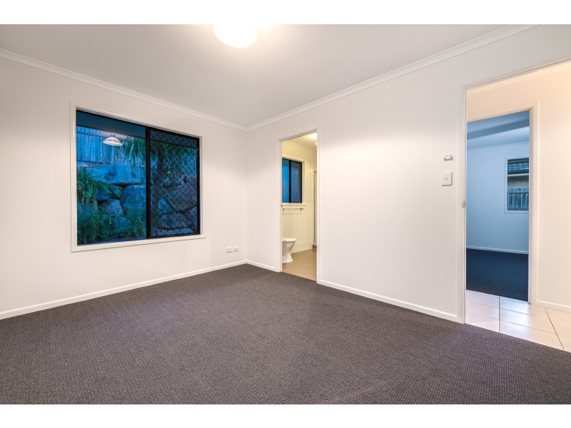 60 Highcrest Circuit, Molendinar QLD 4214