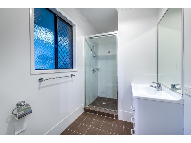 60 Highcrest Circuit, Molendinar QLD 4214