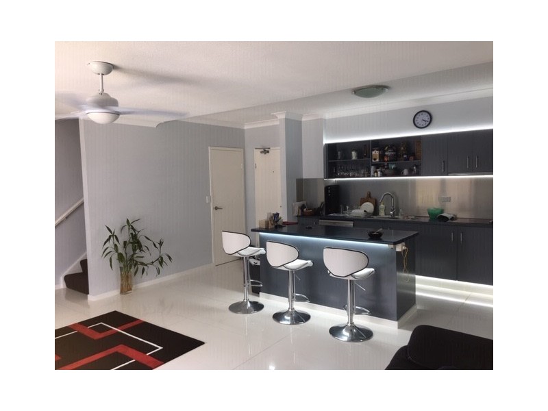 13/18-22 Parker Street, Labrador QLD 4215