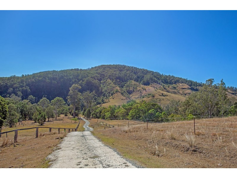498 Sarabah Road, Canungra QLD 4275
