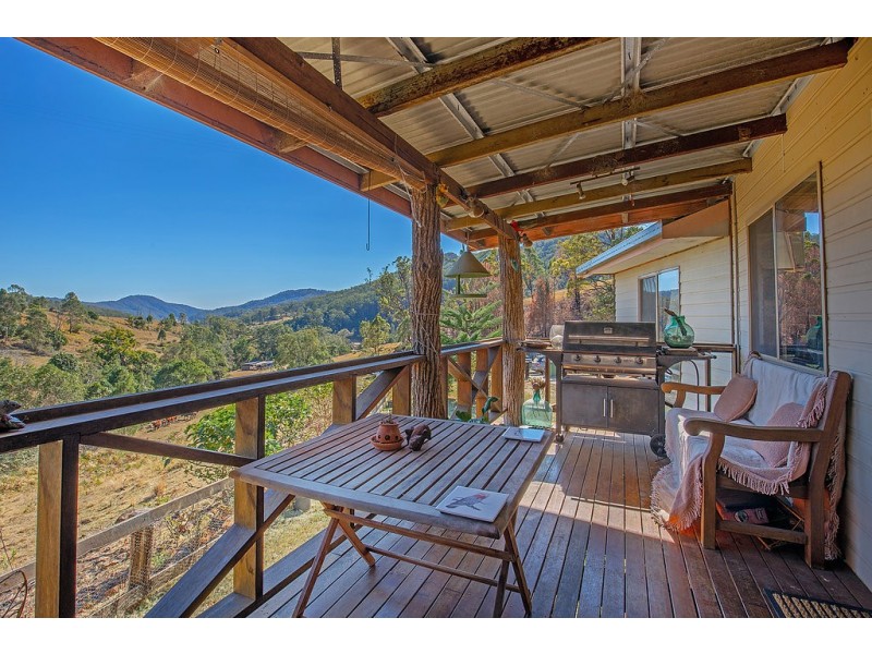 498 Sarabah Road, Canungra QLD 4275