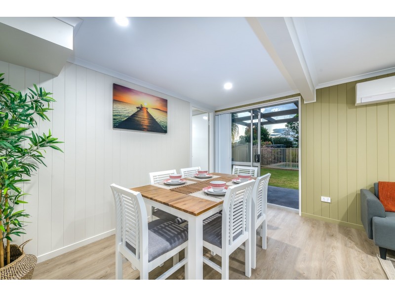 4 Ashgrove Avenue, Runaway Bay QLD 4216