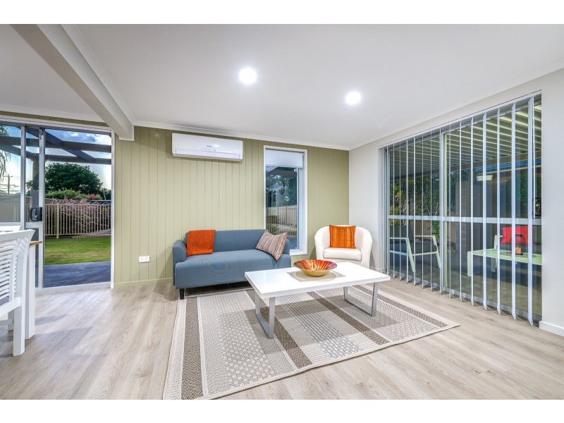 4 Ashgrove Avenue, Runaway Bay QLD 4216