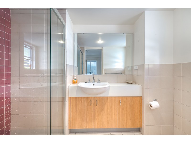 403/33 Clark Street, Biggera Waters QLD 4216