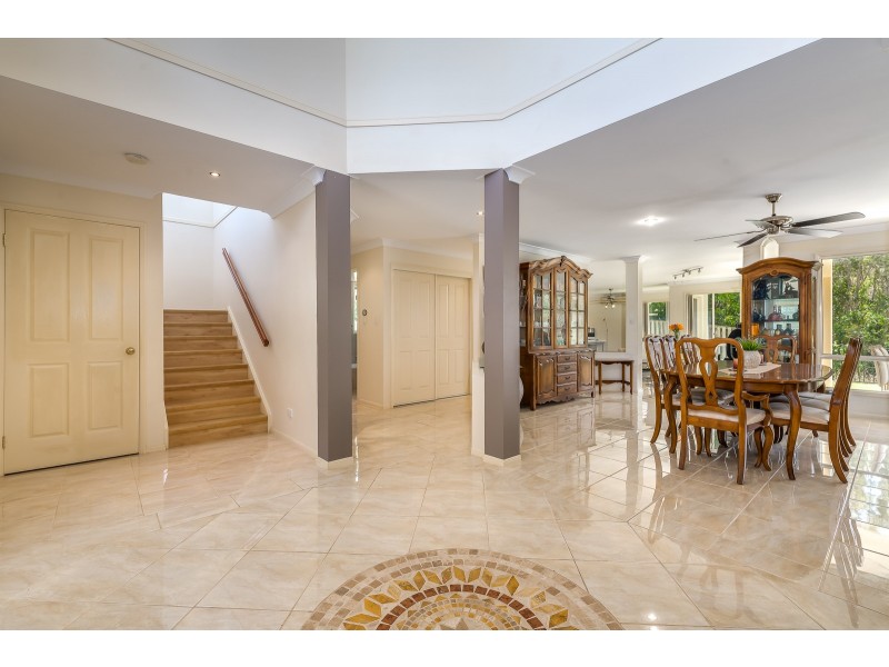 16 Palm Street, Pacific Pines QLD 4211