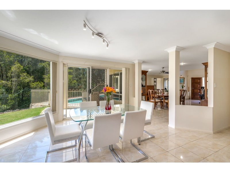 16 Palm Street, Pacific Pines QLD 4211