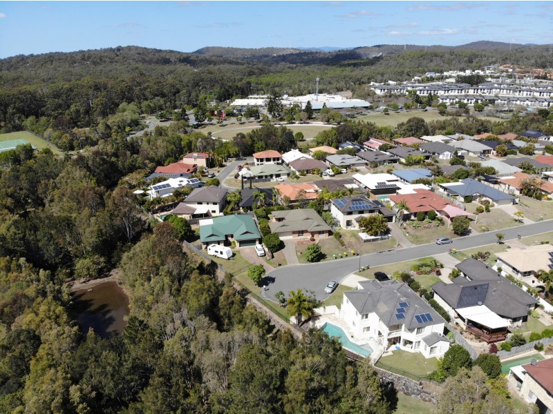 16 Palm Street, Pacific Pines QLD 4211