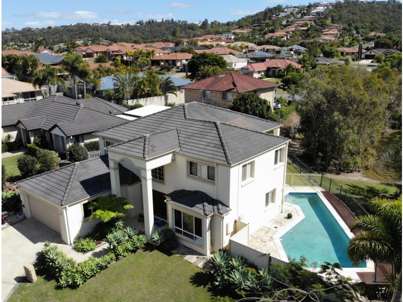 16 Palm Street, Pacific Pines QLD 4211