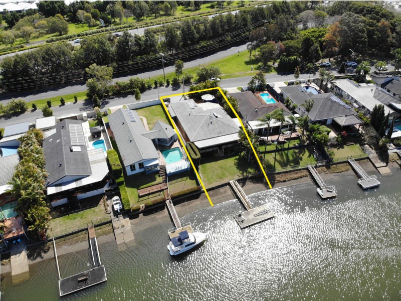 129 Witt Avenue, Carrara QLD 4211