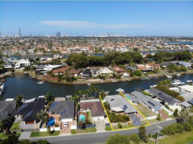 129 Witt Avenue, Carrara QLD 4211