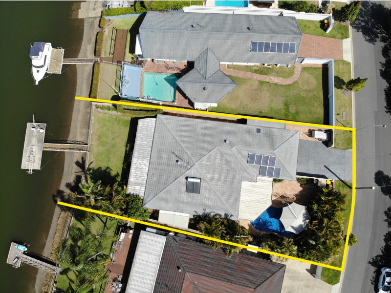 129 Witt Avenue, Carrara QLD 4211