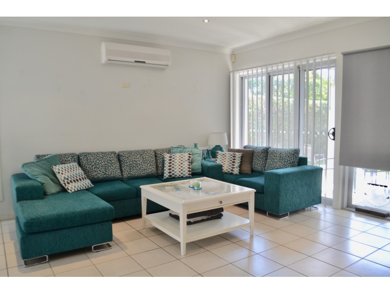 6/215 Benowa Road, Benowa QLD 4217