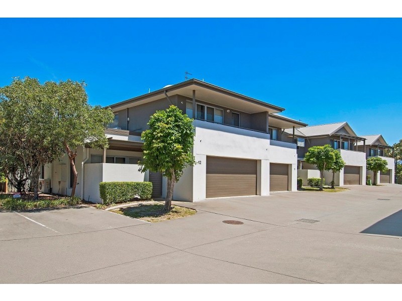 6/215 Benowa Road, Benowa QLD 4217