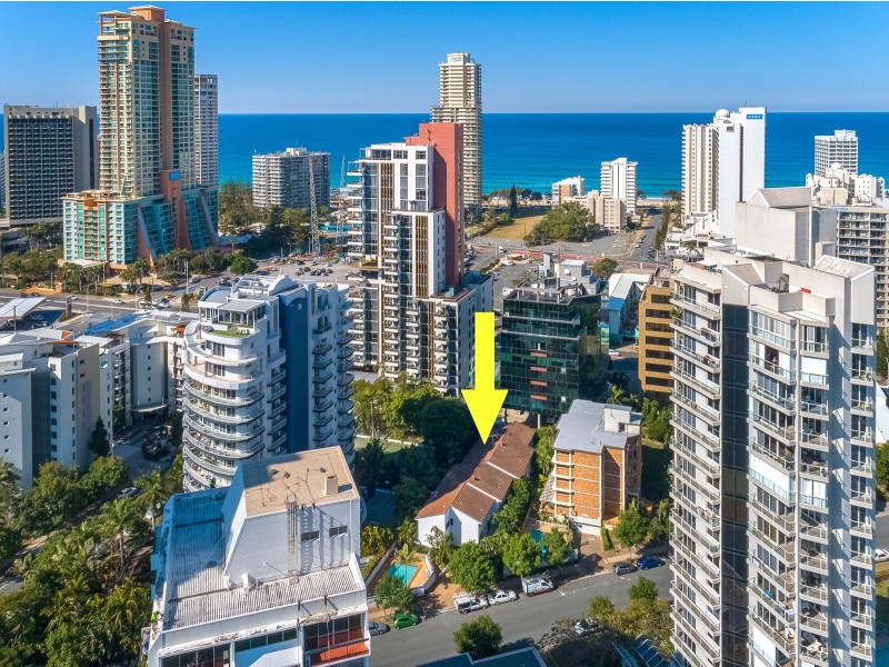 7/17 Riverview Parade, Surfers Paradise QLD 4217