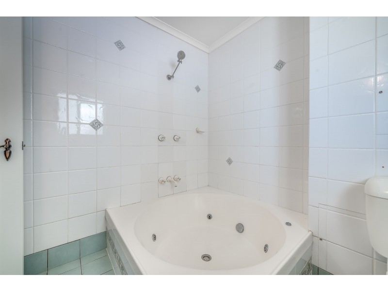 7/17 Riverview Parade, Surfers Paradise QLD 4217