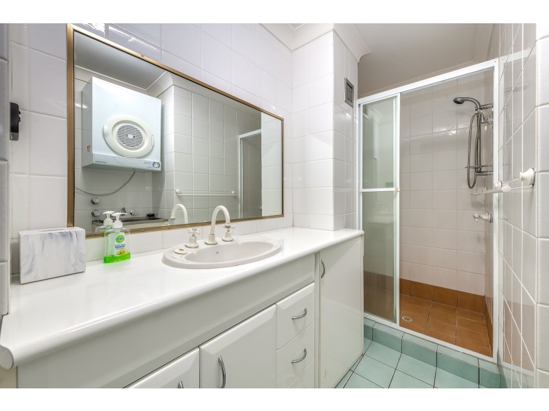 7/17 Riverview Parade, Surfers Paradise QLD 4217