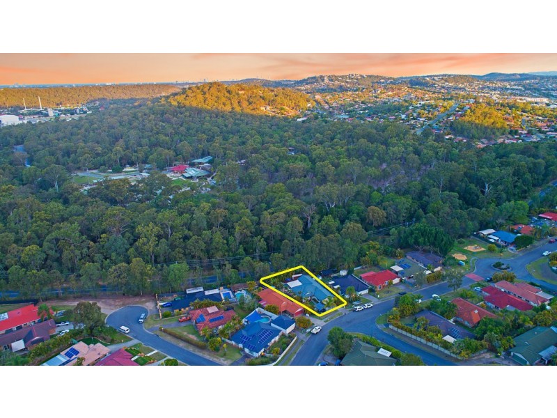 18 Davis Cup Court, Oxenford QLD 4210