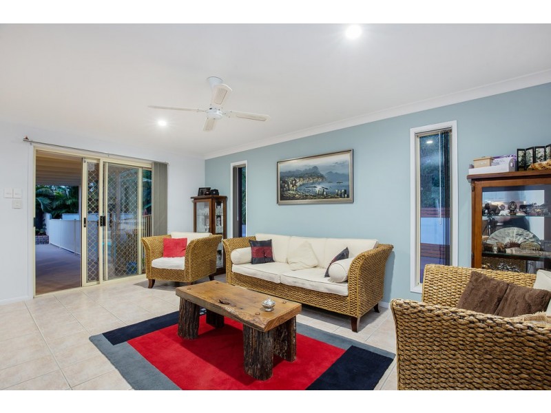 18 Davis Cup Court, Oxenford QLD 4210