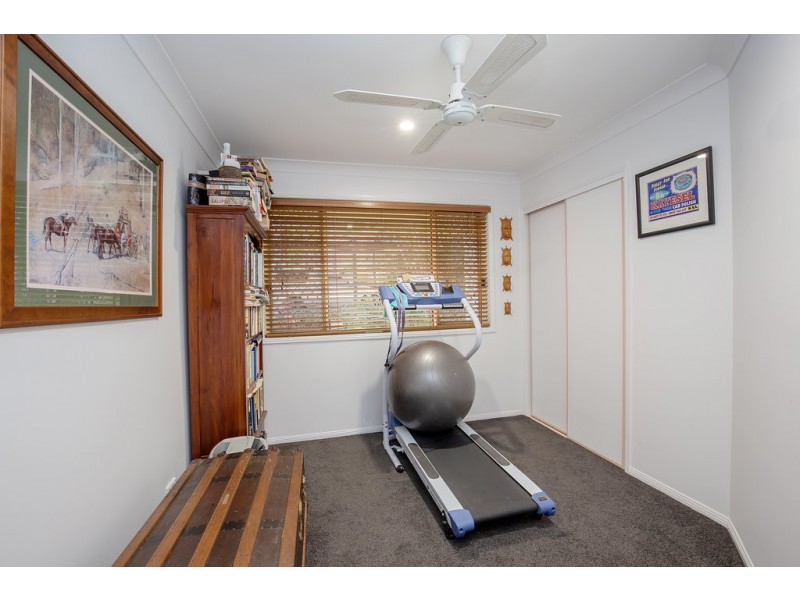 18 Davis Cup Court, Oxenford QLD 4210