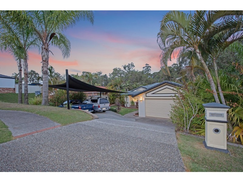 18 Davis Cup Court, Oxenford QLD 4210