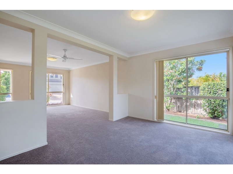 10 Rimu Place, Molendinar QLD 4214