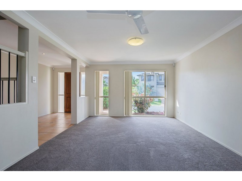 10 Rimu Place, Molendinar QLD 4214