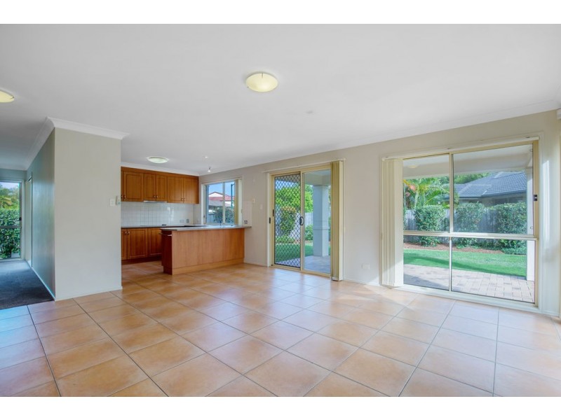 10 Rimu Place, Molendinar QLD 4214