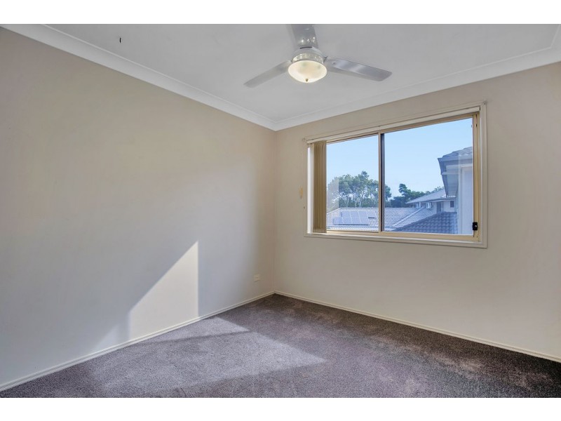 10 Rimu Place, Molendinar QLD 4214
