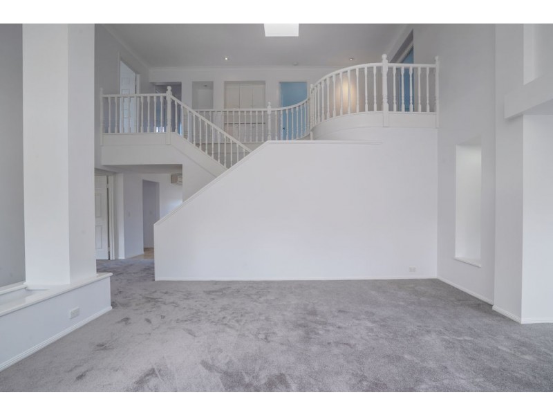 1 Tweed Heads Avenue, Tamborine Mountain QLD 4272