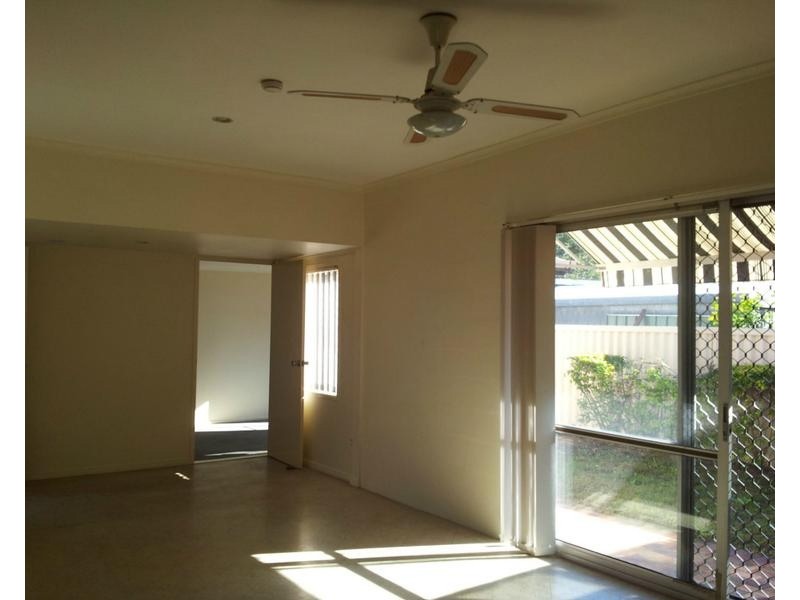 2/25 Nankeen Avenue, Paradise Point QLD 4216