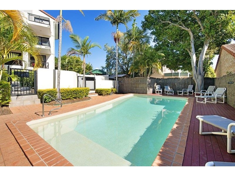 27/452 Marine Parade, Biggera Waters QLD 4216