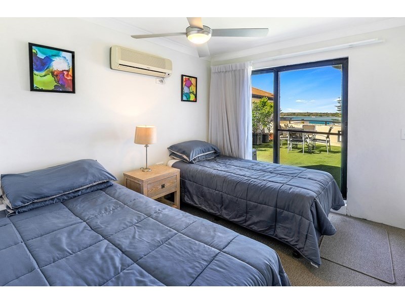 27/452 Marine Parade, Biggera Waters QLD 4216