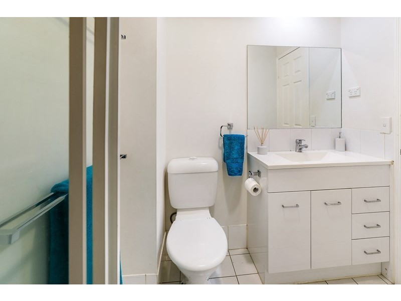 27/452 Marine Parade, Biggera Waters QLD 4216